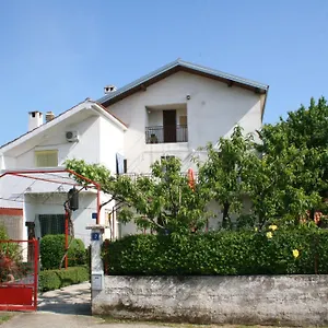rezervirajte ovdje